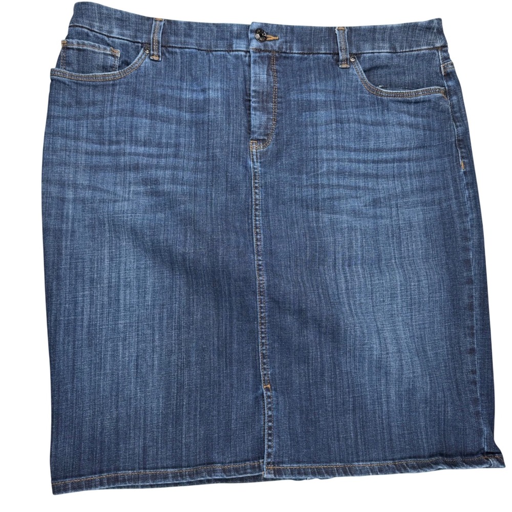 Chico's So Slimming Dark Wash Denim Skirt Blue Size 3 Stretch Straight 5-Pocket